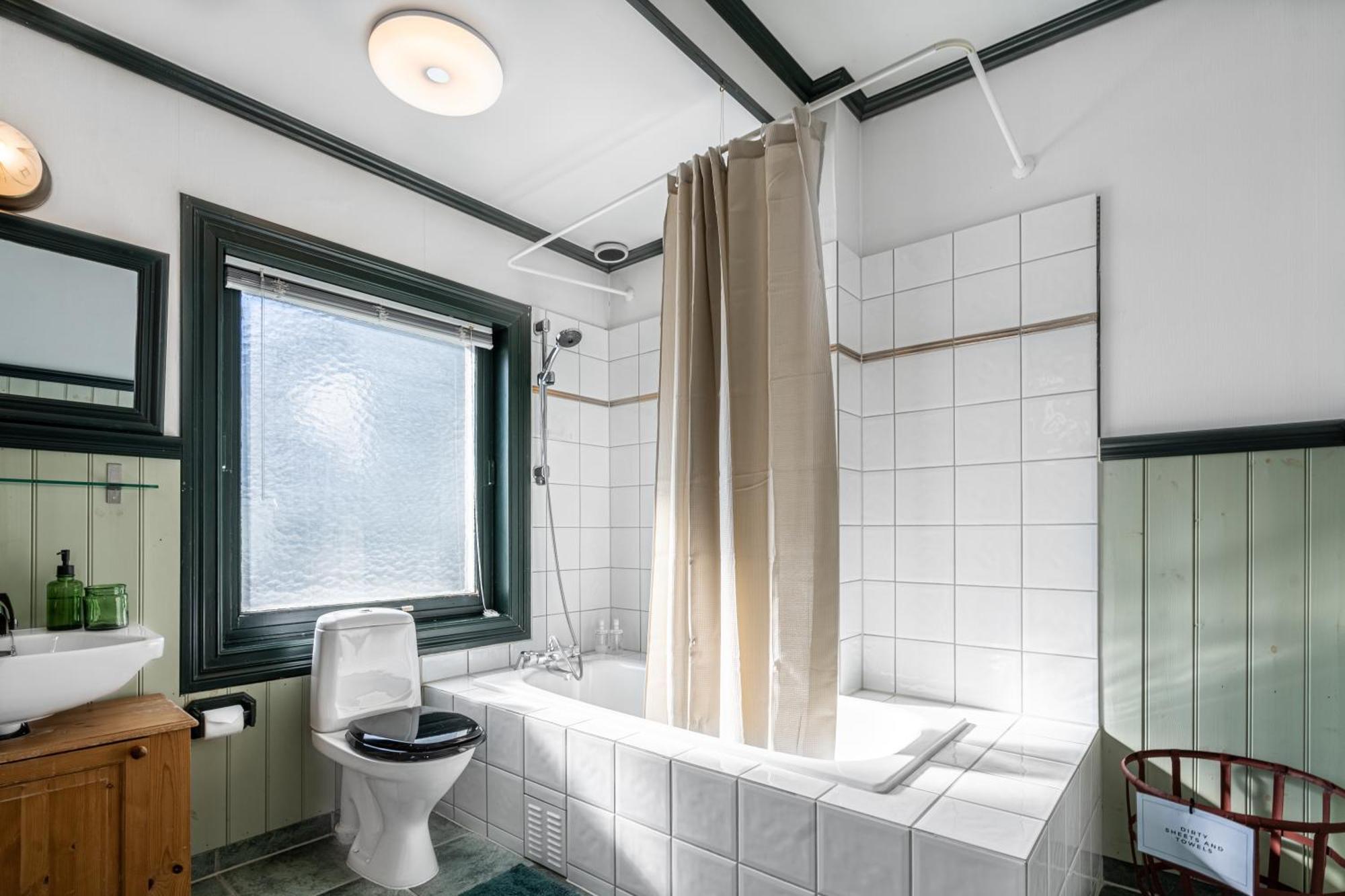 Sunny Apartment In Alesund City Buitenkant foto