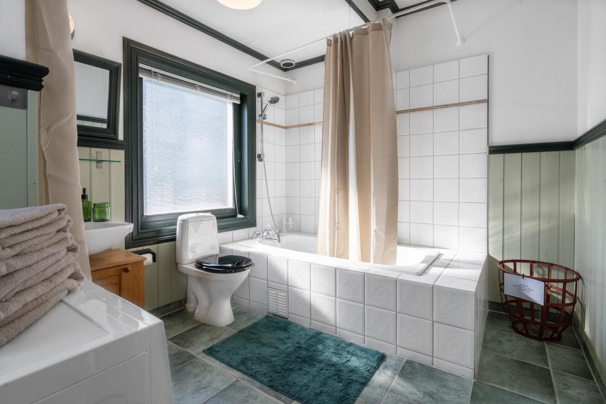 Sunny Apartment In Alesund City Buitenkant foto